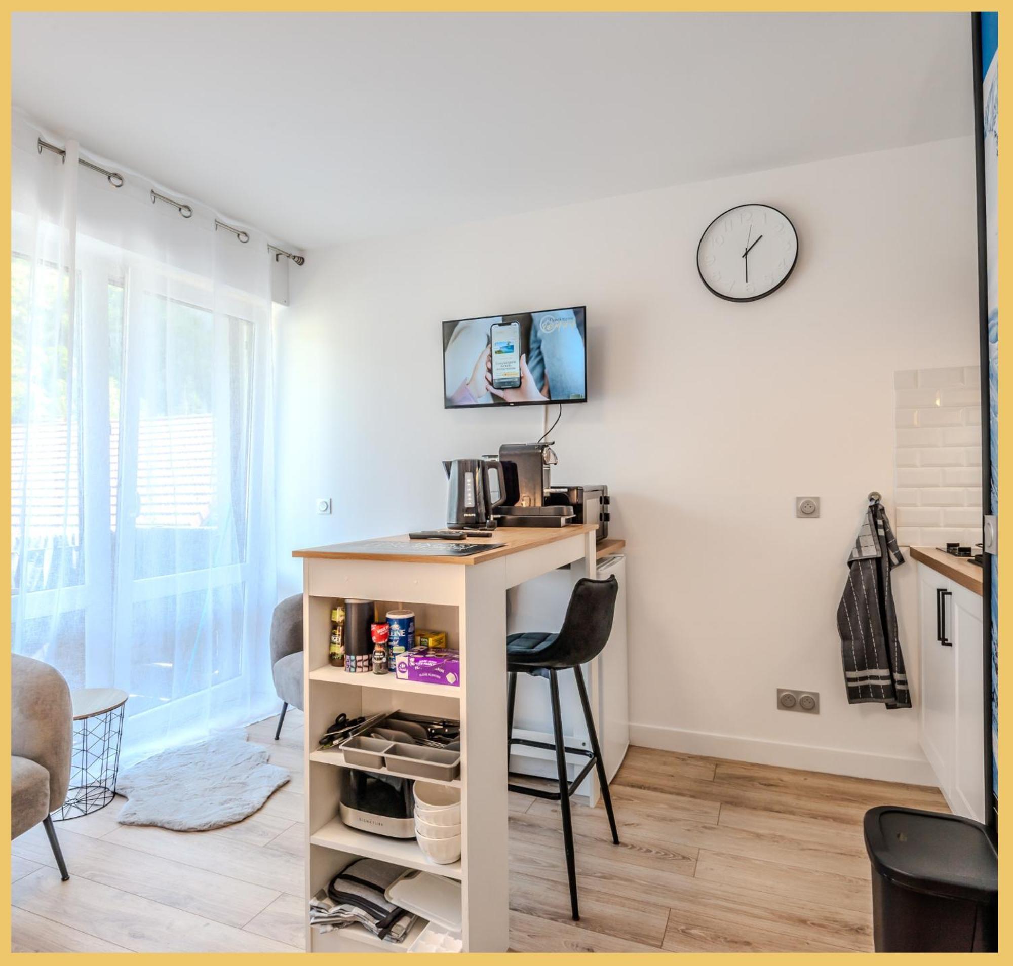 Chez Max I Studio I Клюз Екстер'єр фото